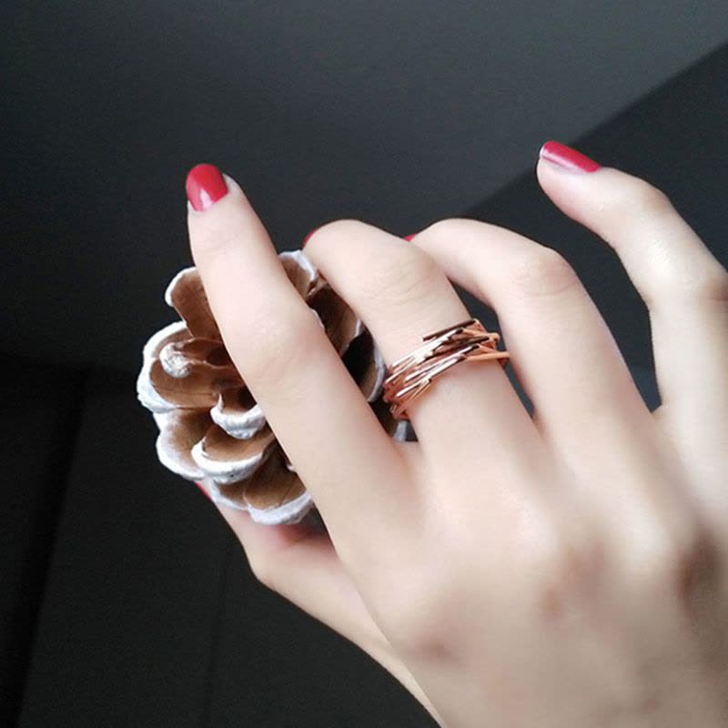 日韩版潮人时尚个性创意戒指女 韩国简约玫瑰金食指指环彩金饰品图片