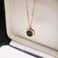 新款日韩简约个性百搭时尚钛钢黑玛瑙短款项链锁骨链吊坠女 生日礼物配饰品