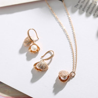 韩版个性简约贝壳珍珠项链女网红短锁骨链耳环套装闺蜜温柔气质潮