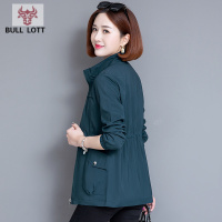 公牛乐途2021中长款外套女士风衣春秋季女装中年妈妈年新款时尚百搭夹克冬