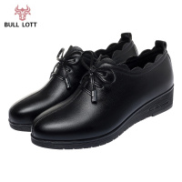 公牛乐途2021妈妈鞋单鞋坡跟真皮软底舒适大码女鞋中年鞋子春秋季女士深口皮鞋