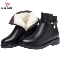 公牛乐途2021妈妈棉鞋冬靴子女真皮加绒保暖中老年女鞋平底羊毛皮鞋