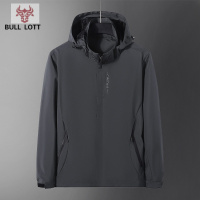 公牛乐途2021春秋款中老年冲锋衣男士外套父亲休闲宽松大码爸爸夹克衫上衣男装