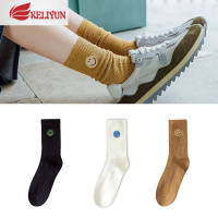 可莉允日韩新款长袜子女中筒棉袜双针抽条刺绣笑脸日系少女莫兰迪堆堆袜袜子