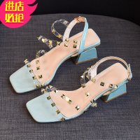 金三志40一43大码女鞋胖脚宽脚外穿粗跟凉拖2021新款网红时尚方头凉鞋41凉鞋