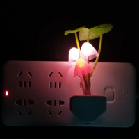 创意LED蘑菇灯 七彩变色光控蘑菇小夜灯 七彩光底座蘑菇灯