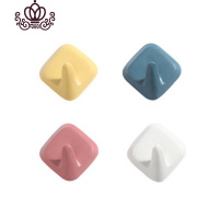 封后10个卡通无痕挂钩强力粘胶插座挂钩免打孔粘钩浴室挂背墙壁装饰 4个二合一挂钩