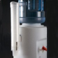 饮水机配件纸杯架取杯器一次性纸塑料杯收纳架子全透明款