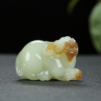 [福寿如意]新疆和田玉且末糖白玉吊坠玉坠男女仿古瑞兽如意挂件