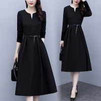 赫本风连衣裙春秋装2021年新款女黑色气质收腰中长款a字大摆裙子