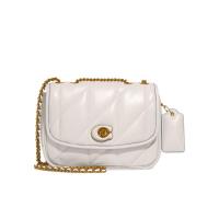 蔻驰(COACH)绗缝毛绒羊皮单肩包多功能口袋旋锁封口柔软耐用百搭配件