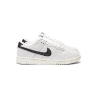 耐克(NIKE)女鞋休闲板鞋轻便缓震经典款式复古风格橡胶外底透气舒