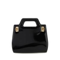 Salvatore Ferragamo精致迷你金色五金小牛皮女士手拿包手提斜挎两用钱包