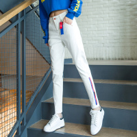 白色牛仔裤女九分2018春季新款女装宽松休闲小脚高腰裤子哈伦女裤