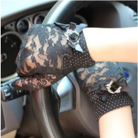 手袜时尚女士手套夏天开骑车短款手套心蕾丝透气