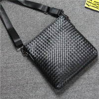 2018新款编制男士单肩包 休闲商务竖款男式斜挎背包 夏季英伦男包