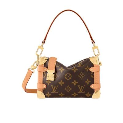 Louis Vuitton 路易威登女士SIDE TRUNK单肩包 小号SIDE TRUNK拉链设计 可拆卸肩带