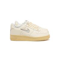 Nike 耐克 四季款防滑运动鞋Air Force 1 07 LX简约时尚女子轻质休闲鞋