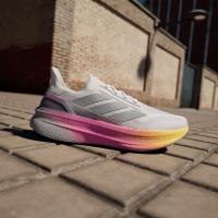 Adidas 阿迪达斯 女款轻量缓震稳定跑步鞋Continental橡胶外底防滑耐磨入门跑鞋 IH0636