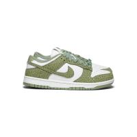 Nike 耐克 女款低帮运动板鞋 Dunk Low PRM 时尚舒适透气耐磨百搭休闲运动鞋