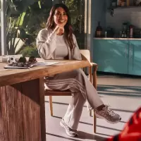 阿迪达斯(adidas)adidas休闲运动长裤女款环保材质FrenchTerry束