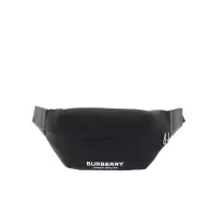 博柏利(BURBERRY)尼龙材质logo印花腰包拉链开合可斜挎多功能休闲