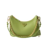 普拉达(PRADA)迷你单肩包小牛皮拼接连五金链条设计精致百搭日常