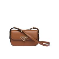 普拉达(PRADA)女士单肩包可调节肩带珐琅金属三角扣小巧时尚百搭