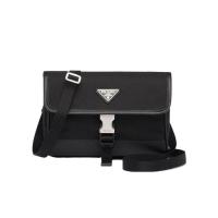 普拉达(PRADA)男士三角徽标可调节单肩包多功能休闲潮牌斜挎包