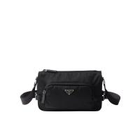 普拉达(PRADA)再生聚酰胺男士单肩包多功能实用轻便时尚百搭配饰