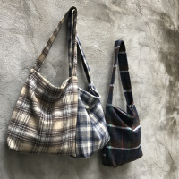 Ins秋冬格子毛呢布包单肩拉链包包女书包文艺百搭布袋子学院