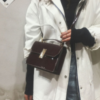 包包女2018新款韩国锁扣漆皮手提包休闲百搭小方包韩版单肩斜挎包