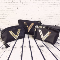 韩国ins风大V铆钉流苏化妆包欧美范潮 港版 便携大容量防水手拿包