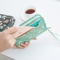 旅行夹卡包多功能护照包旅游出国出差票据收纳包机票夹保护套