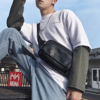 时尚男女士小胸包 韩版新款皮质胸包腰包 休闲户外运动骑行挎包潮