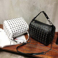 新款女包铆钉韩版潮单肩波士顿小包包简约手提链条包斜挎包包