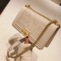 春秋南纹链条锁扣包女2018欧美时尚新款单肩包 复古纯色手提上新