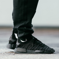 Adidas阿迪达斯男鞋女鞋运动鞋 2018秋季新款缓震透气NMD编织舒适休闲跑步鞋