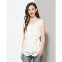 甜美范镂空无袖系带上衣