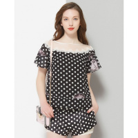 时尚圆点人物蕾丝上衣