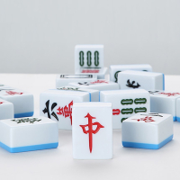 麻将牌闪电客家用仿玉手搓麻雀牌棋牌一级娱乐正常宿舍便携牌144张