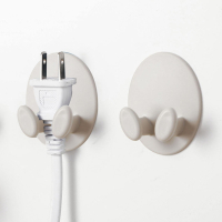 时光旧巷多功能浴室置物挂钩厨房免打孔插座固定器壁挂式强力粘钩