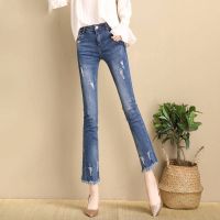 破洞微喇高腰高弹牛仔裤女垂感喇叭裤2020新款裤女显瘦毛边九分裤