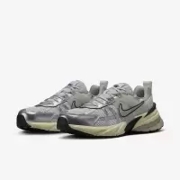 NIKE/耐克新款男鞋V2K RUN运动鞋训练跑步鞋 HJ4497-100 C