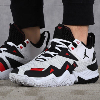 NIKE/耐克男鞋缓震回弹防滑实战耐磨运动篮球鞋 CJ0781-101 D