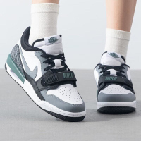 NIKE/耐克大童鞋女鞋新款透气篮球鞋运动耐磨休闲鞋CD9054-131 C