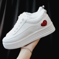 加绒小白鞋女新款百搭学生韩版平底板鞋厚底内增高保暖单鞋