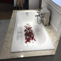厂家直销1.5米铸铁搪瓷浴缸普通嵌入式家用浴缸浴盆波迷娜BOMINA