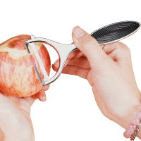 多功能便携家用瓜果刮刨不锈钢削皮刀水果刨刀土豆削皮刨丝削片器 黑柄不锈钢削皮刀