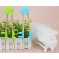 。儿童筷子训练筷便携小孩子学习用筷套装拿抓快子木质男孩儿童餐 绿大象+蓝大象+收纳(楠竹)